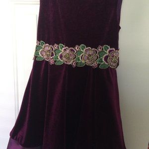 Girls size 8 dress